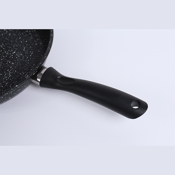 Chảo chống dính Elmich Blackstone dùng cho bếp điện từ Chefs